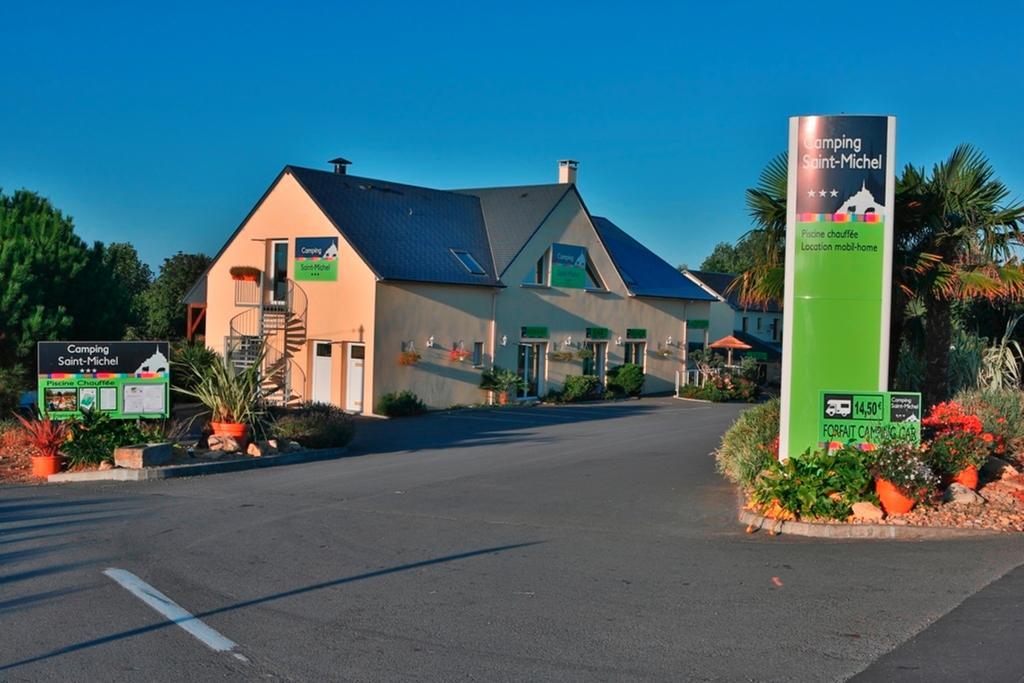 Camping Saint Michel Courtils Exterior foto